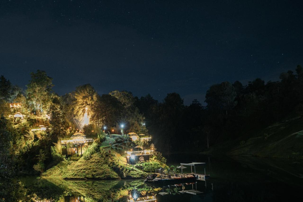 Hotel Domus Glamping Guatapé Exterior foto